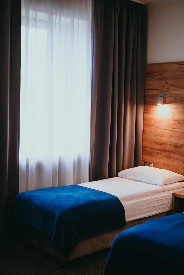 S7 Hotel เคียลเซ ภายนอก รูปภาพ