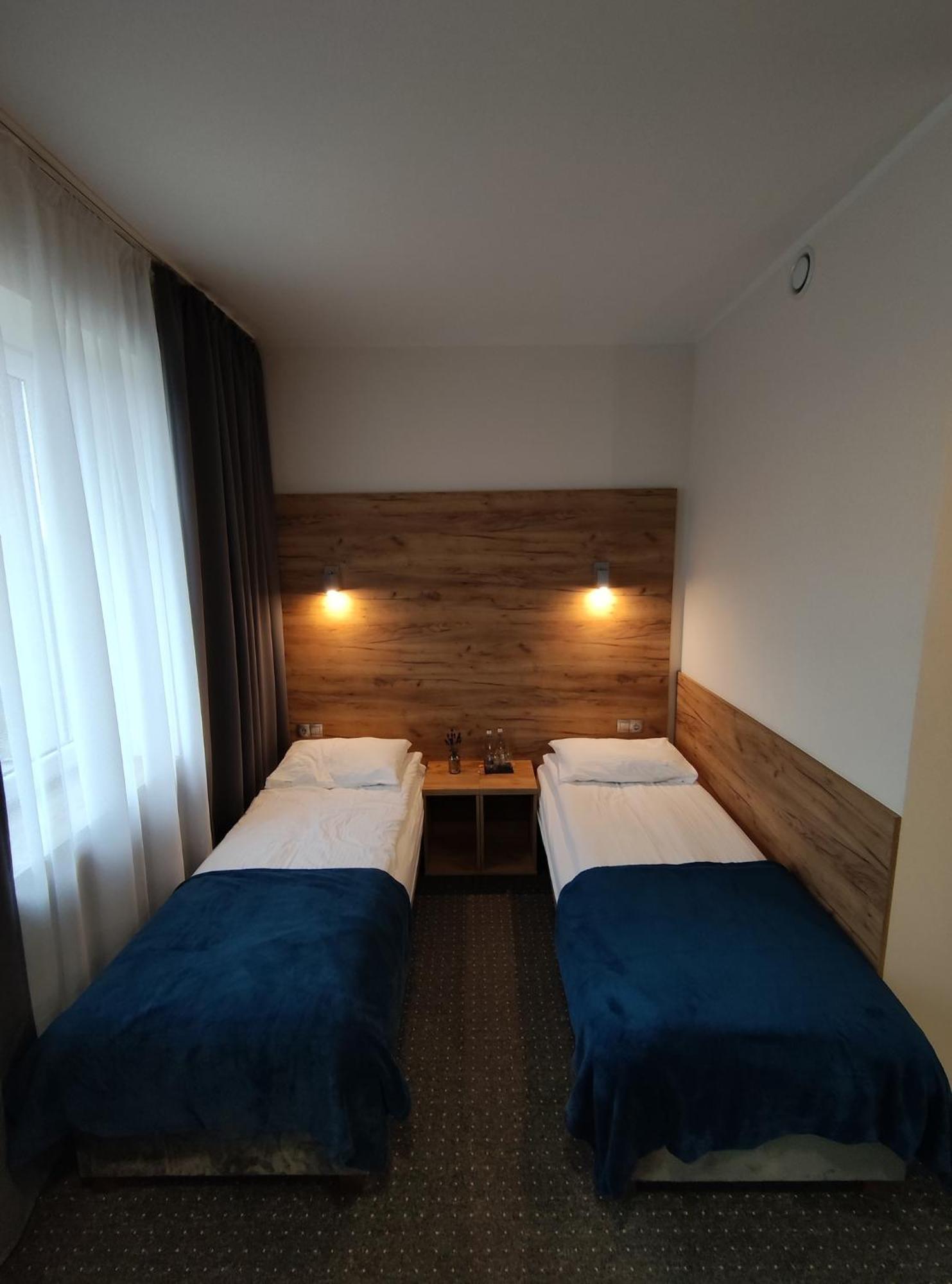 S7 Hotel เคียลเซ ภายนอก รูปภาพ