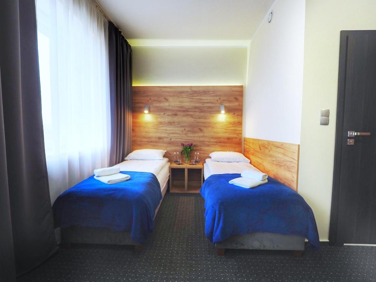 S7 Hotel เคียลเซ ภายนอก รูปภาพ