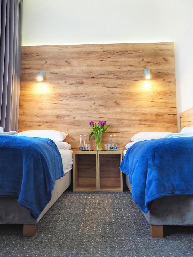 S7 Hotel เคียลเซ ภายนอก รูปภาพ