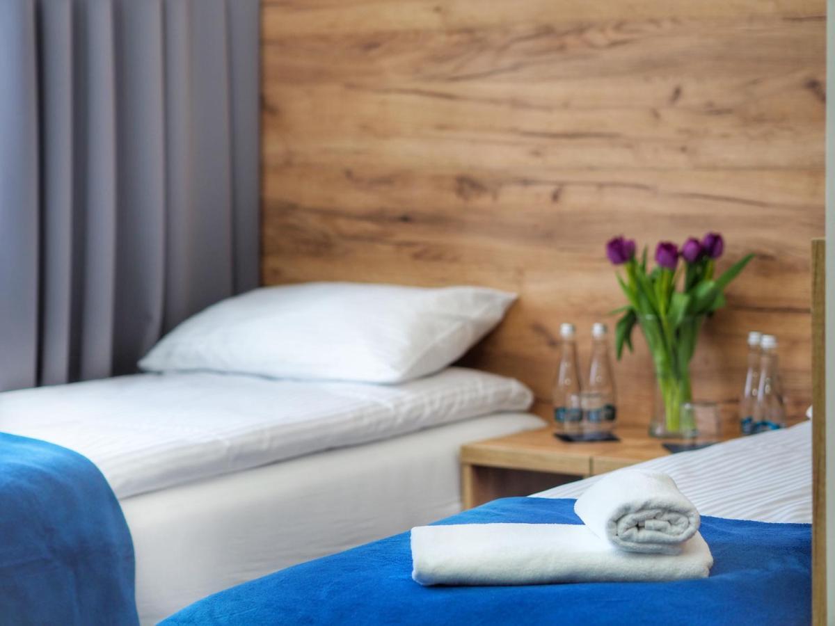 S7 Hotel เคียลเซ ภายนอก รูปภาพ